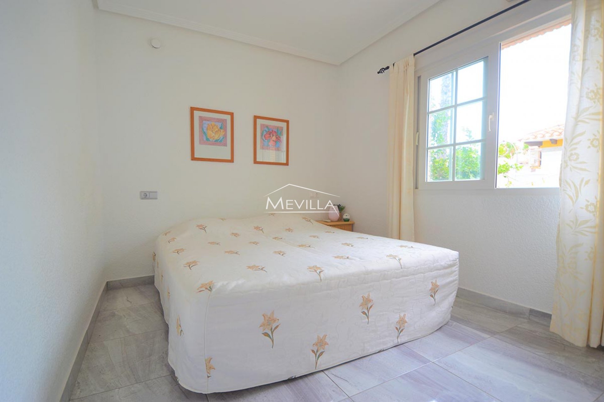 Resales - Villa - Orihuela Costa - Playa Flamenca