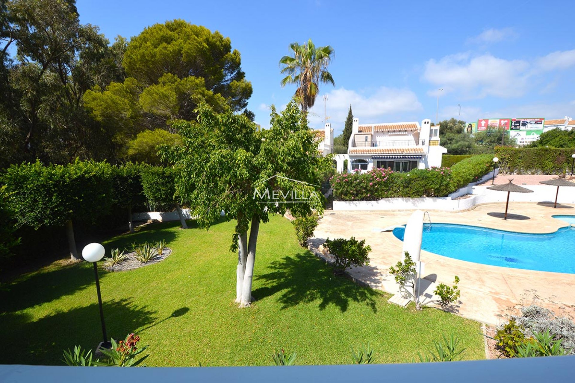 Resales - Villa - Orihuela Costa - Playa Flamenca