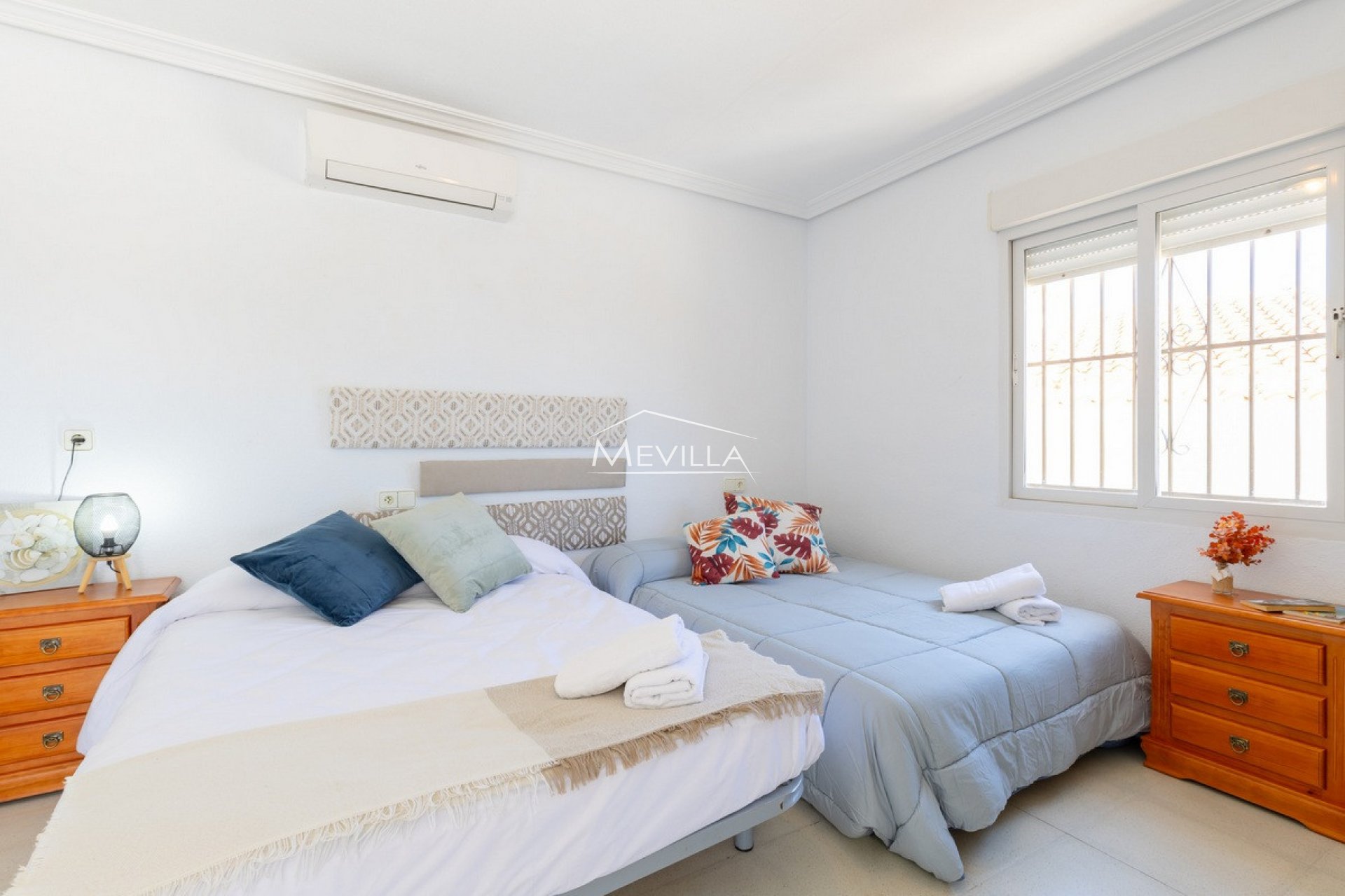 Resales - Villa - Orihuela Costa - Playa Flamenca