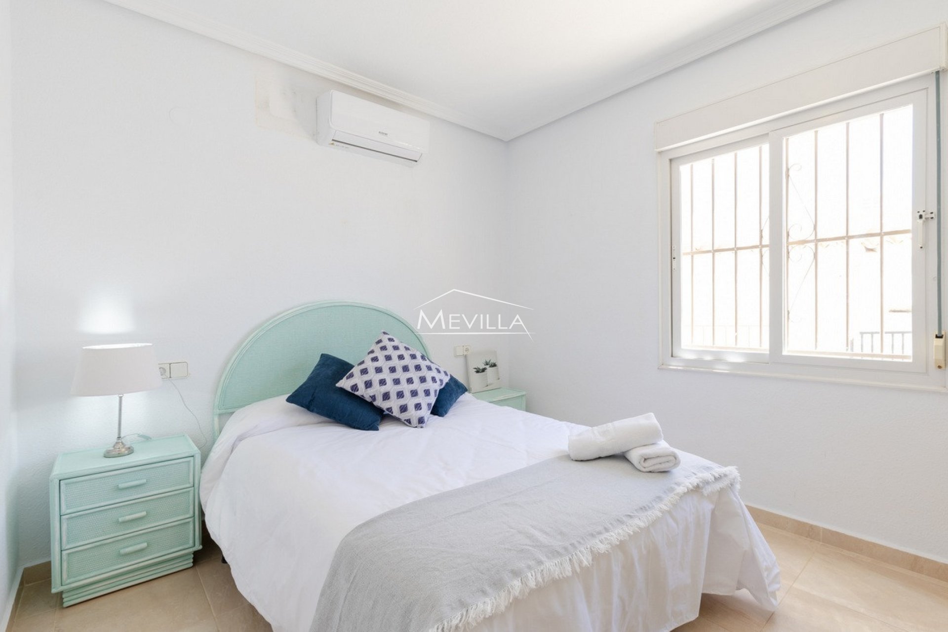 Resales - Villa - Orihuela Costa - Playa Flamenca