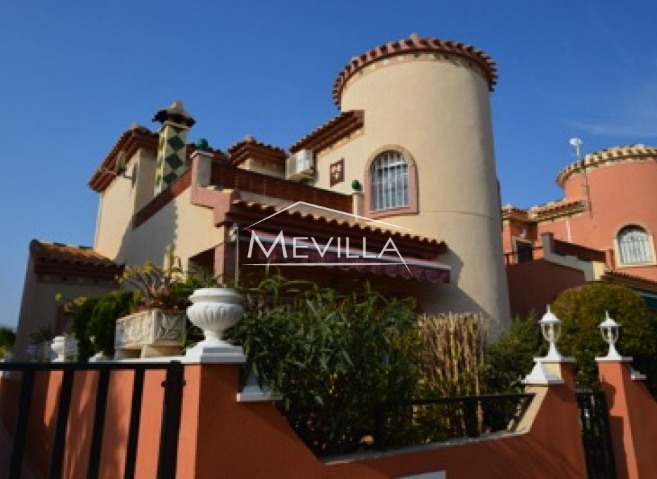 Resales - Villa - Orihuela Costa - Playa Flamenca