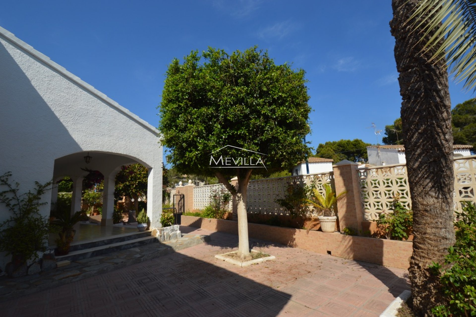 Resales - Villa - Orihuela Costa - Punta Prima