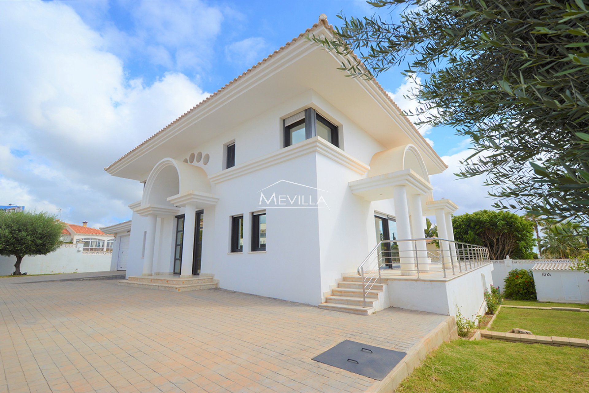 Resales - Villa - Orihuela Costa - Villamartin