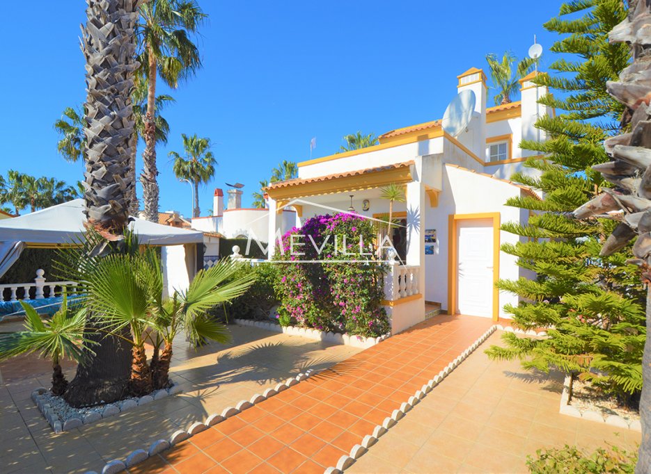 Resales - Villa - Orihuela Costa - Villamartin