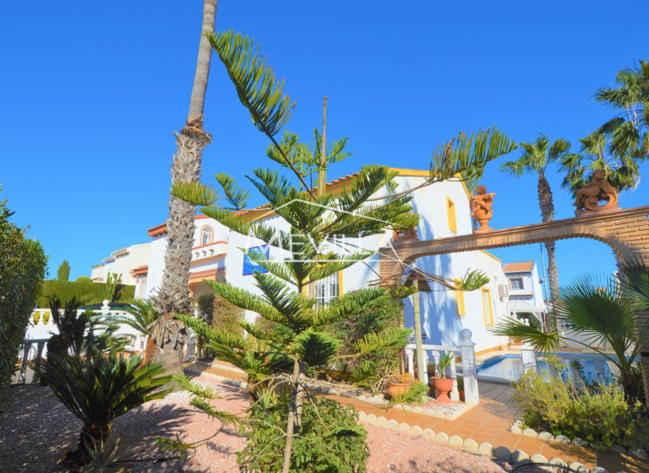 Resales - Villa - Orihuela Costa - Villamartin