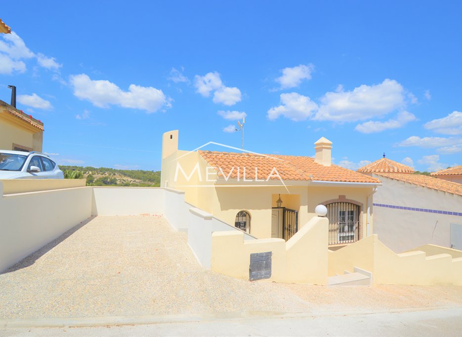 Resales - Villa - Orihuela Costa - Villamartin