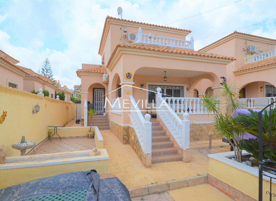 Resales - Villa - Orihuela Costa - Villamartin