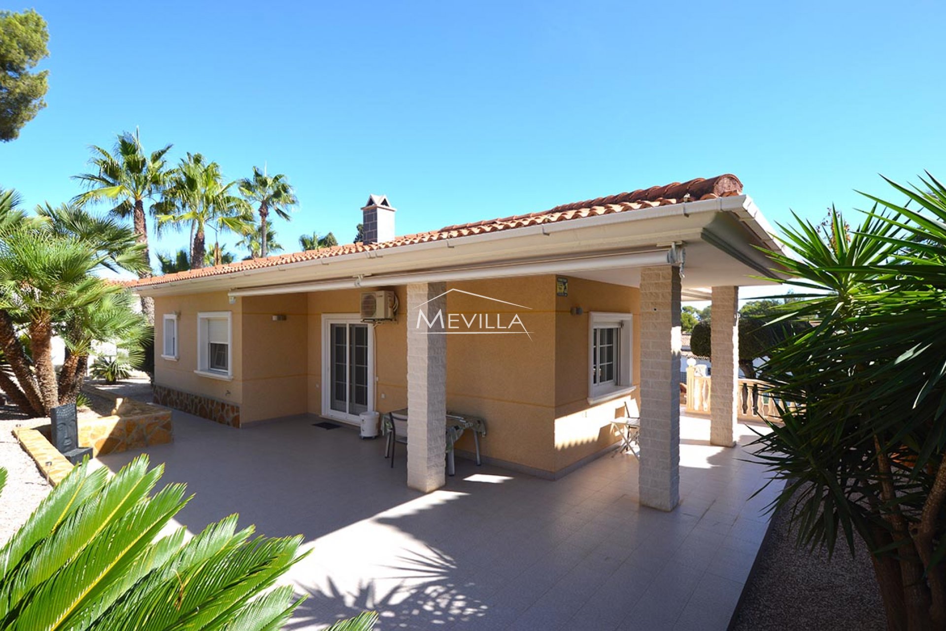 Resales - Villa - Orihuela Costa - Villamartin