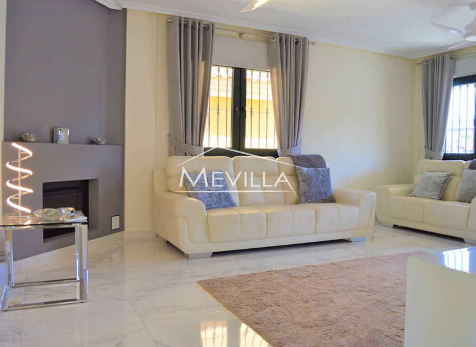 Resales - Villa - Orihuela Costa - Villamartin