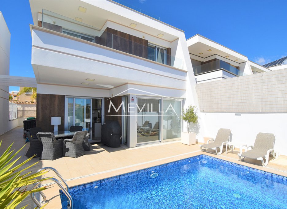 Resales - Villa - Orihuela Costa - Villamartin