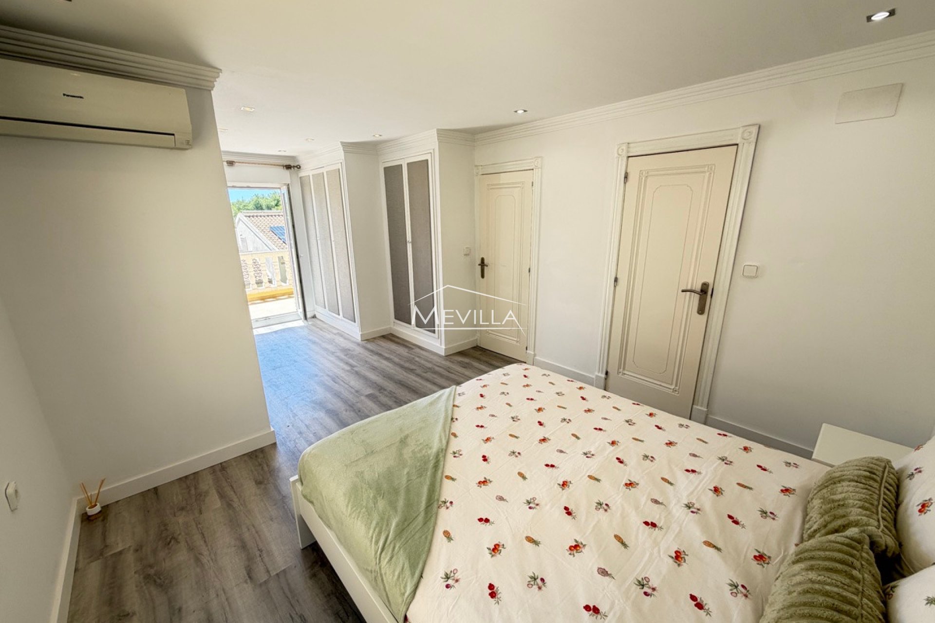 Resales - Villa - Orihuela Costa - Villamartin