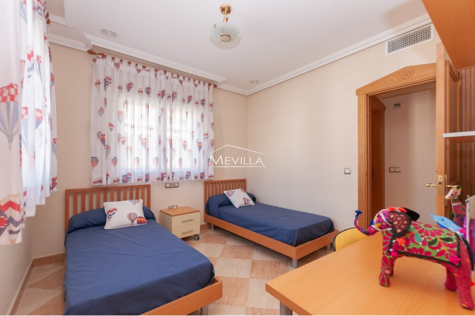 Resales - Villa - Torrevieja - La Veleta