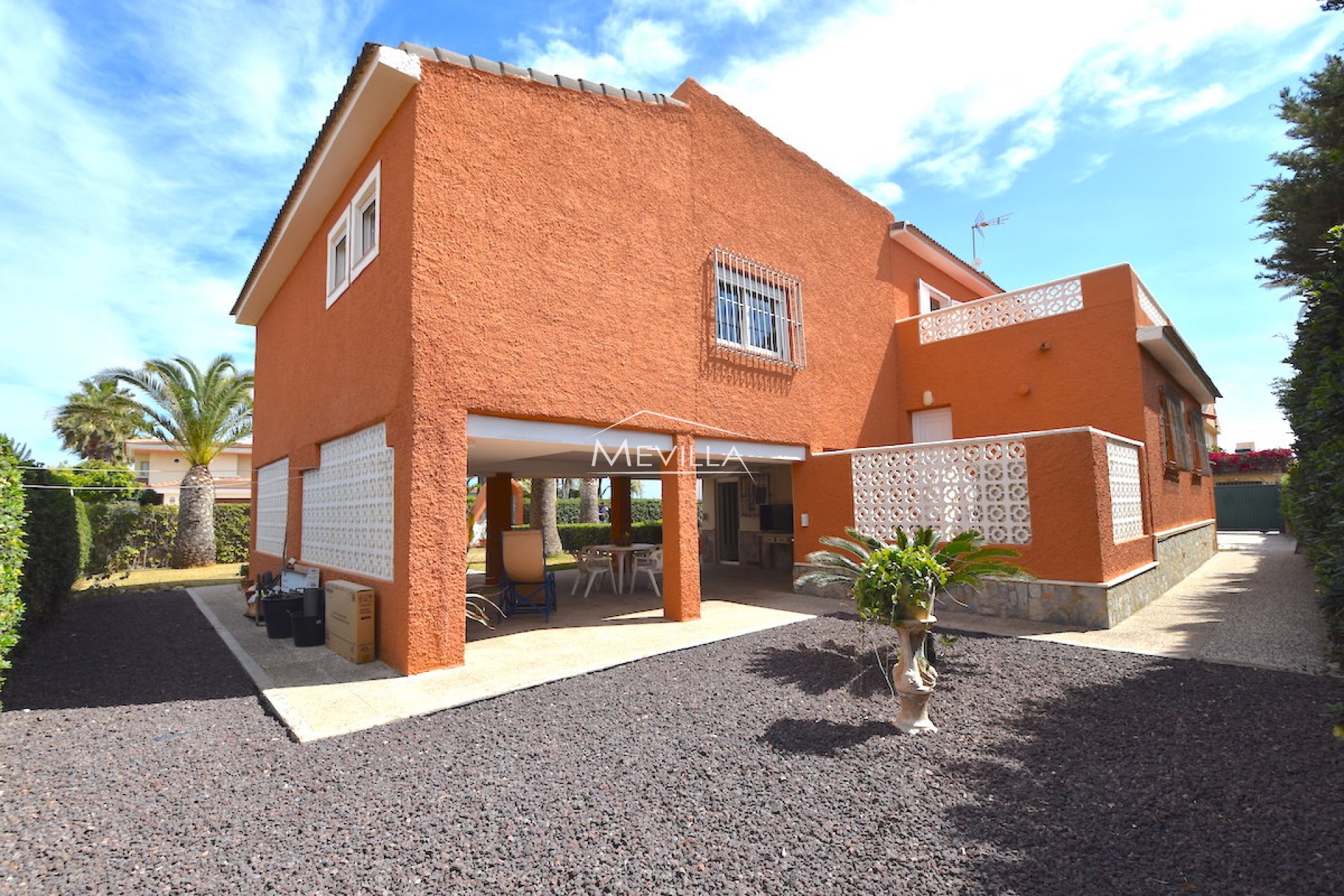 Resales - Villa - Torrevieja - La Veleta