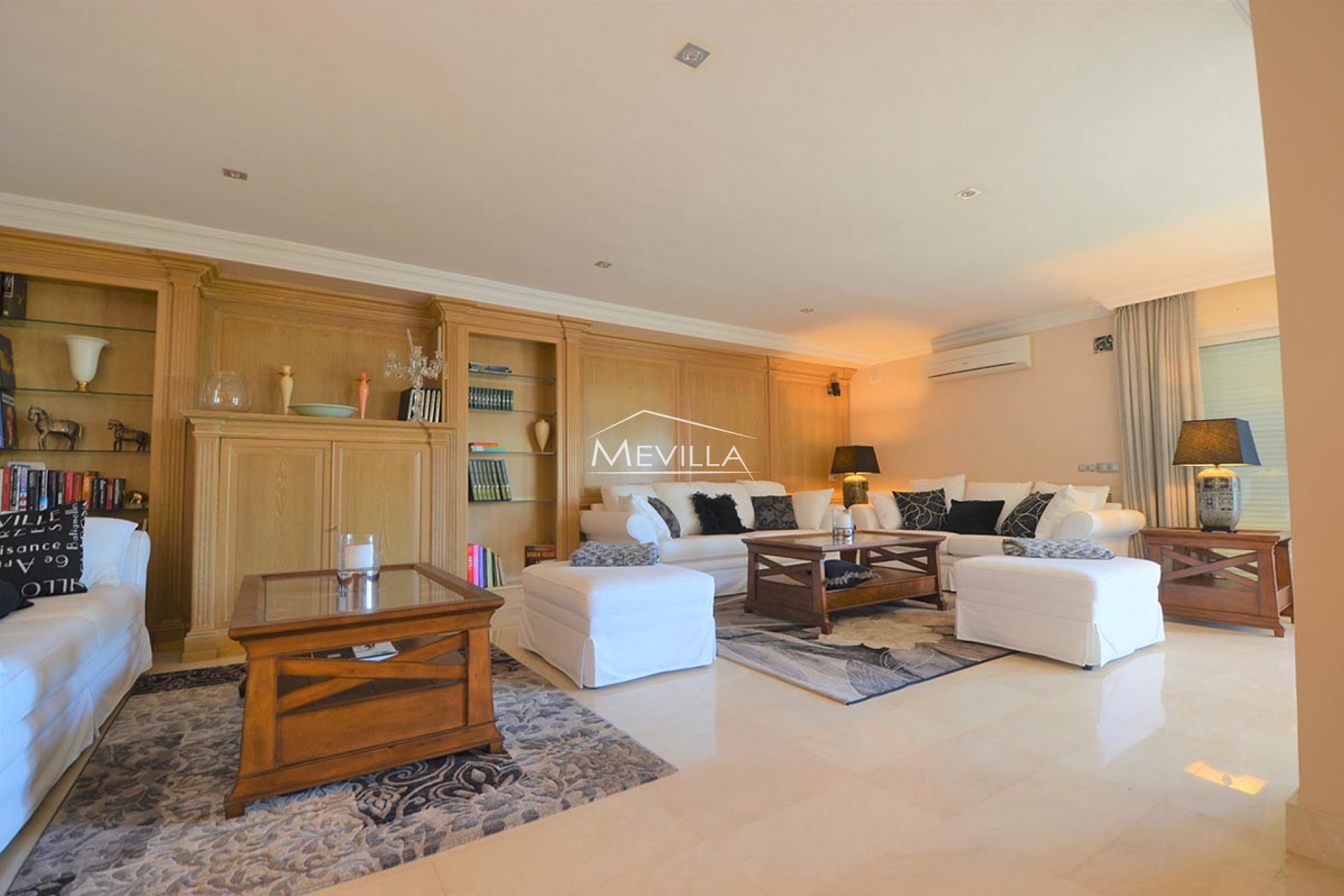 Resales - Villa - Torrevieja