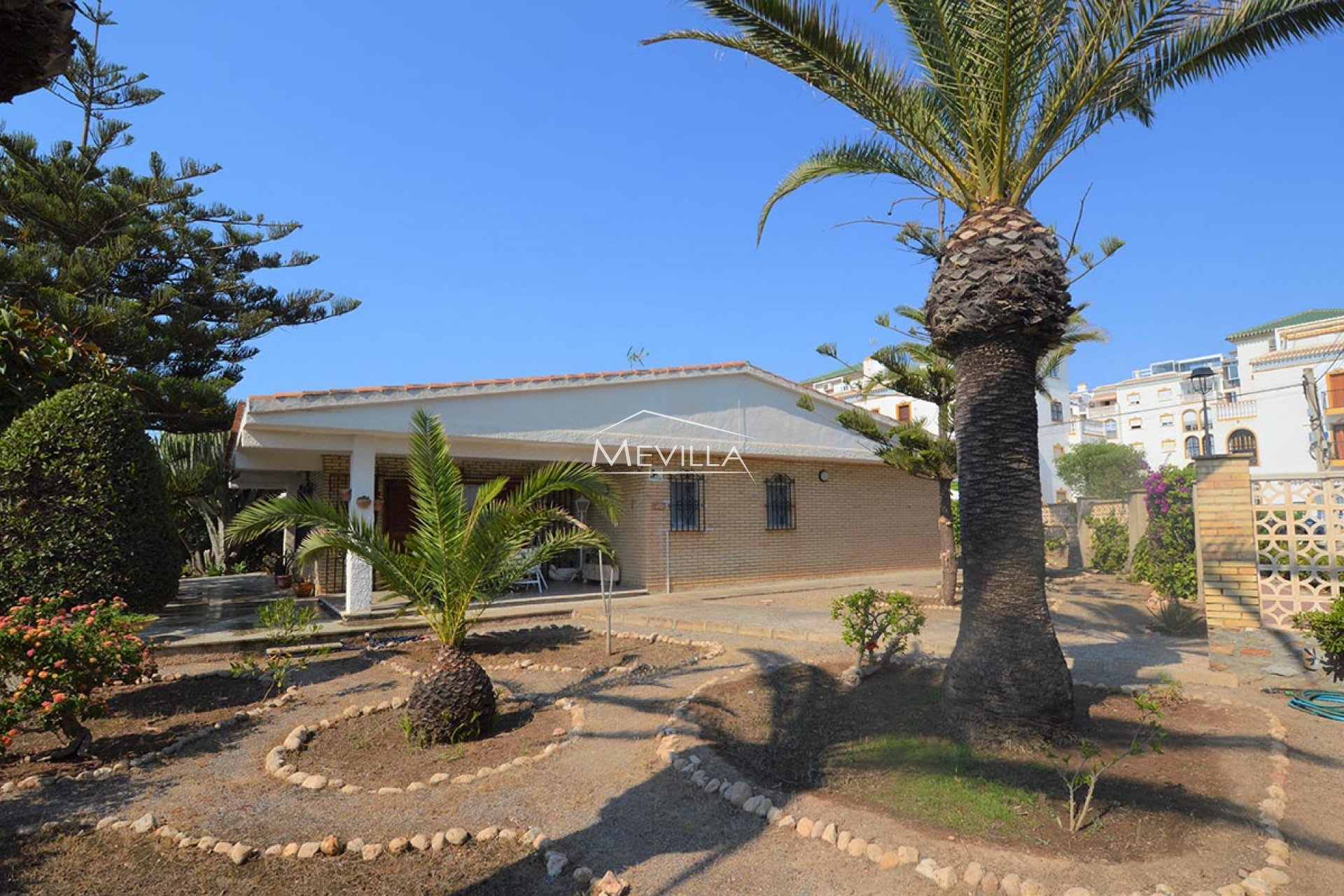 Resales - Villa - Torrevieja