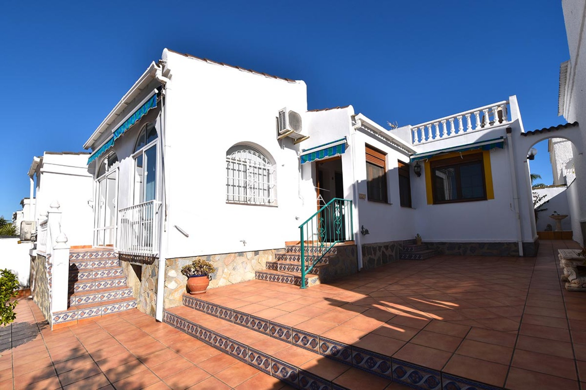 Resales - Villa - Torrevieja