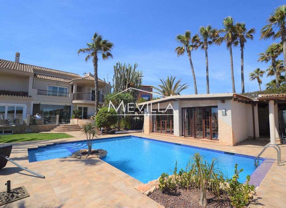 Resales - Villa - Torrevieja