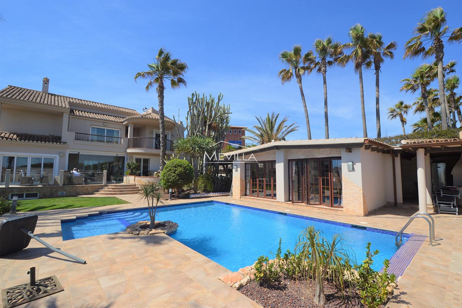 Resales - Villa - Torrevieja