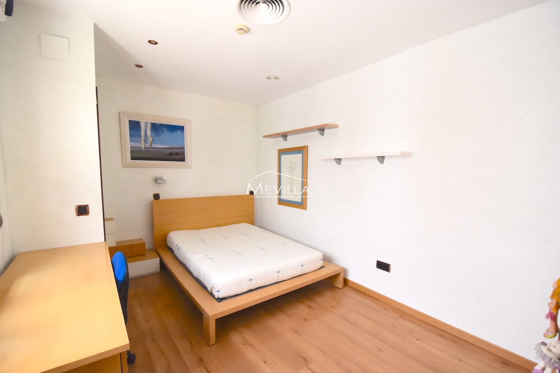 Resales - Villa - Torrevieja