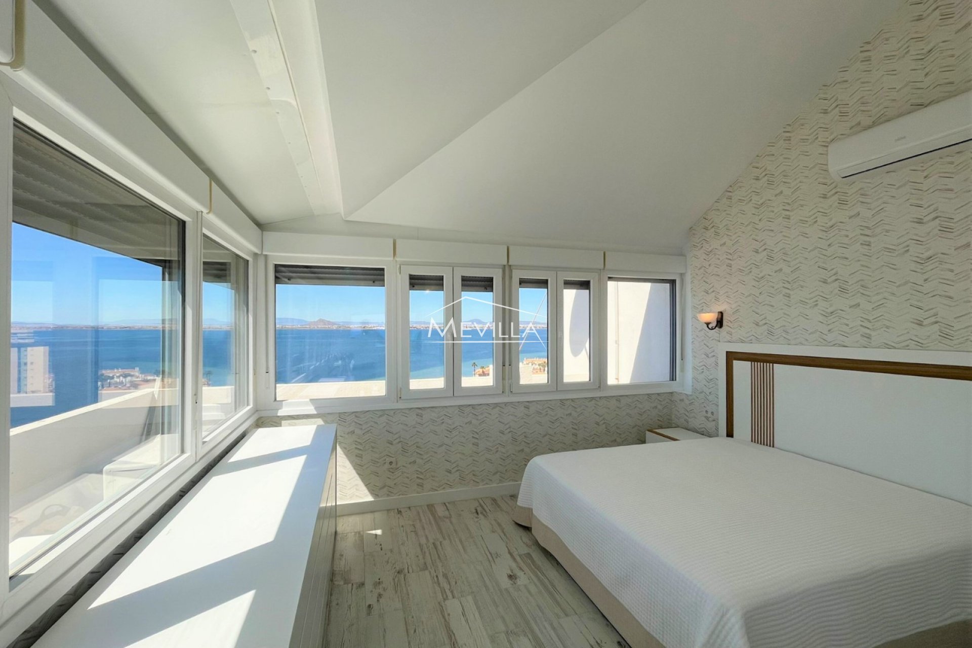 Reventas - Apartamento - La Manga