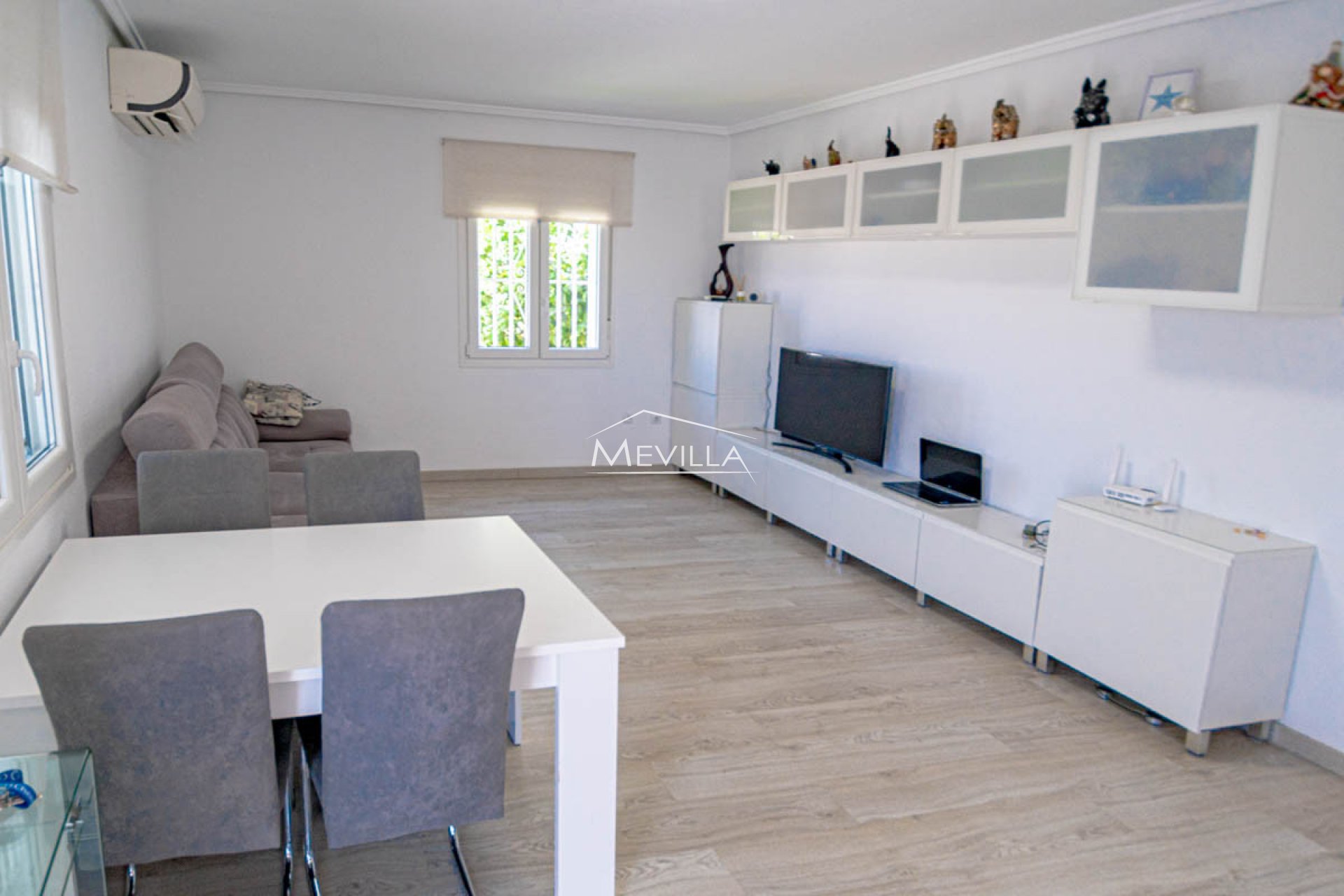 Reventas - Chalet / Villa - Guardamar / Ciudad Quesada / La Marina - Ciudad Quesada