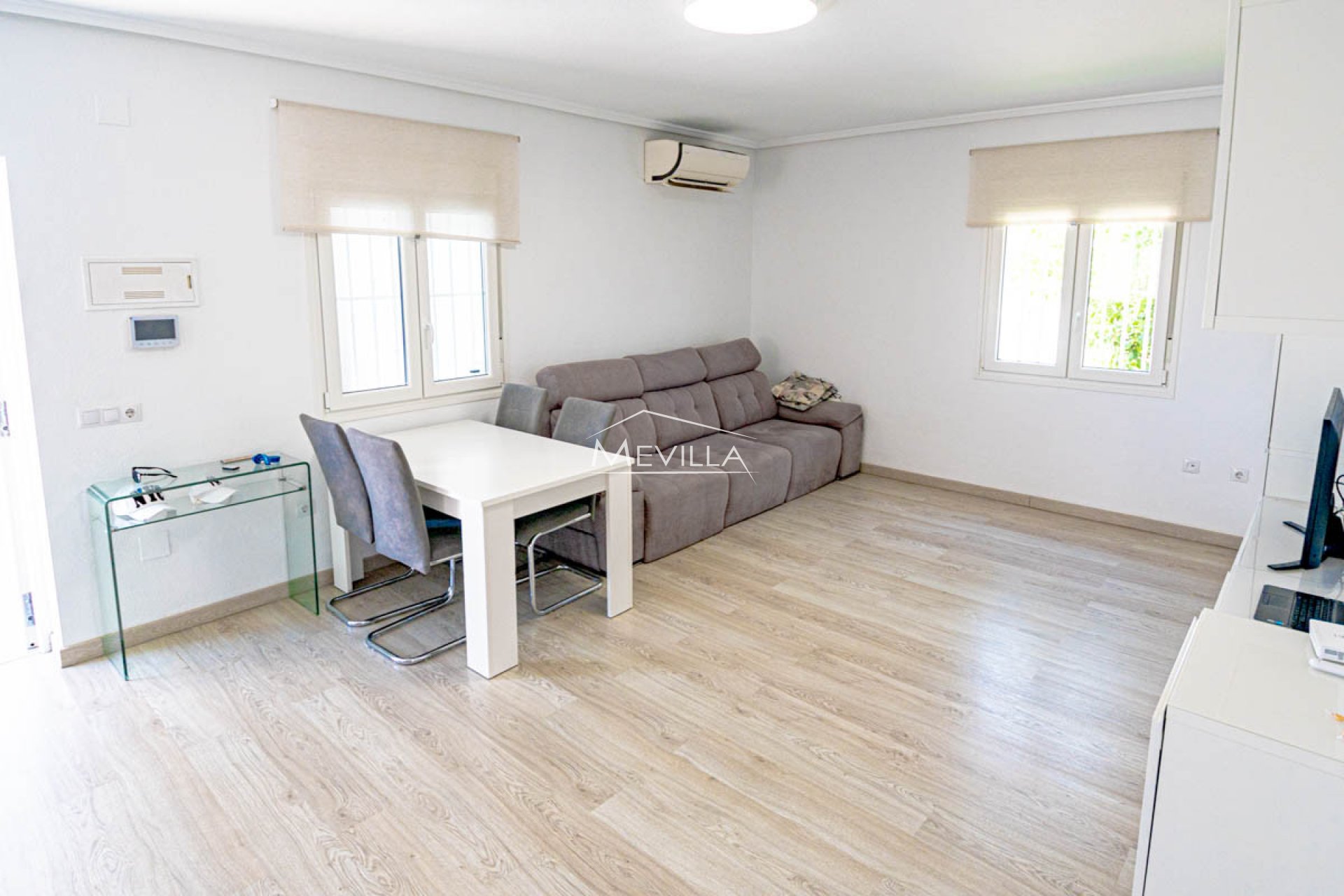 Reventas - Chalet / Villa - Guardamar / Ciudad Quesada / La Marina - Ciudad Quesada