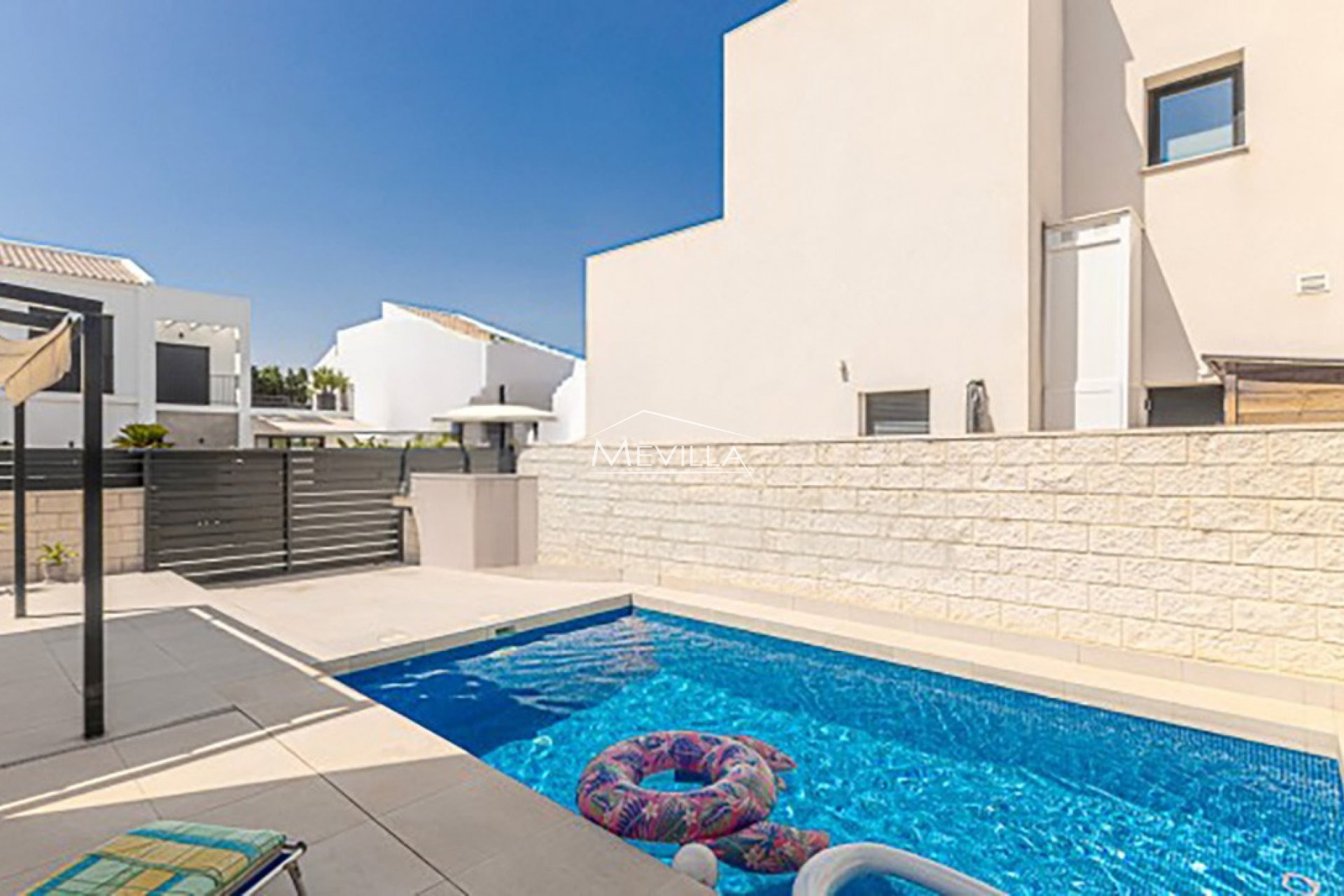 Reventas - Chalet / Villa - Guardamar / Ciudad Quesada / La Marina - La Marina