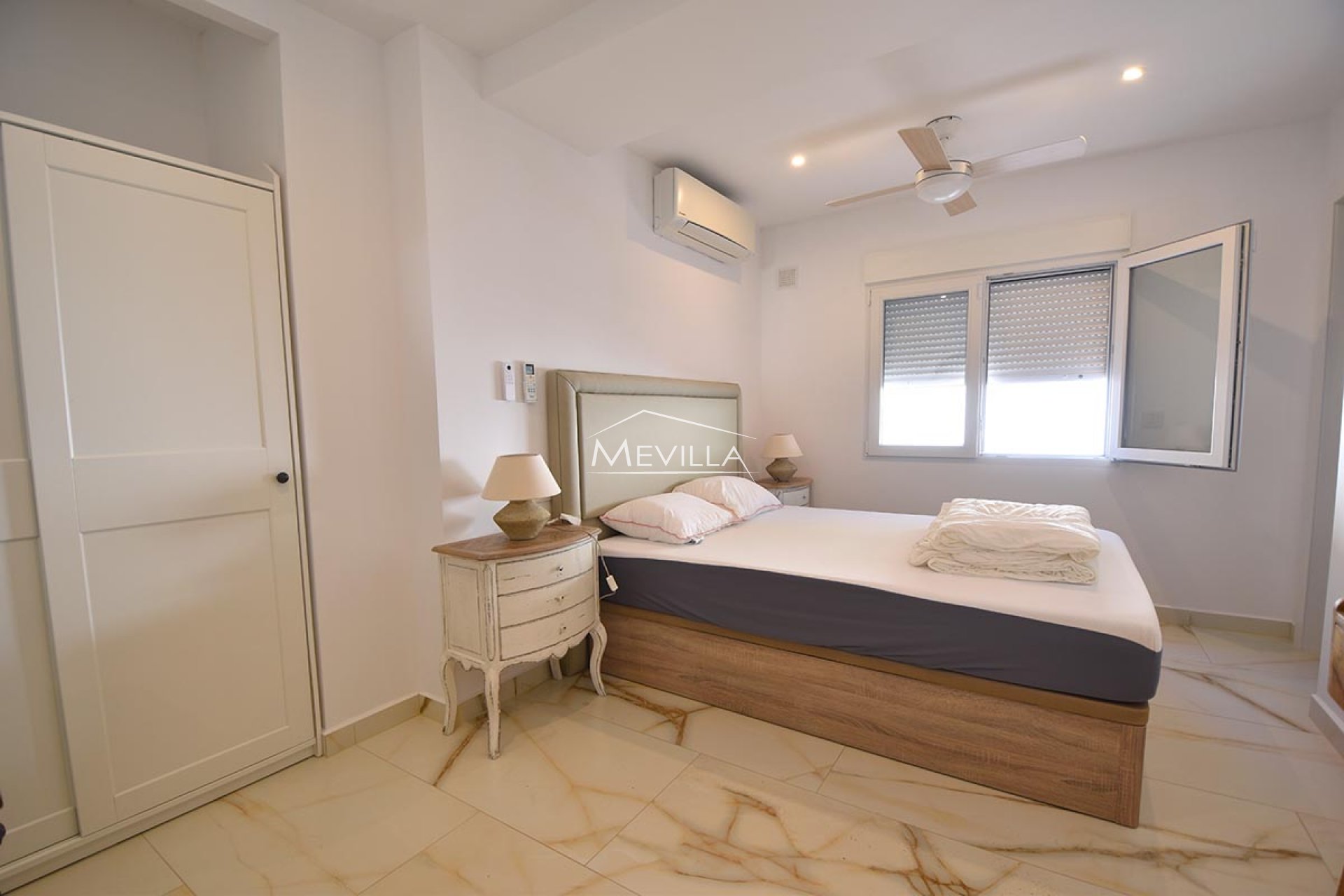 Reventas - Chalet / Villa - Orihuela Costa - Cabo Roig