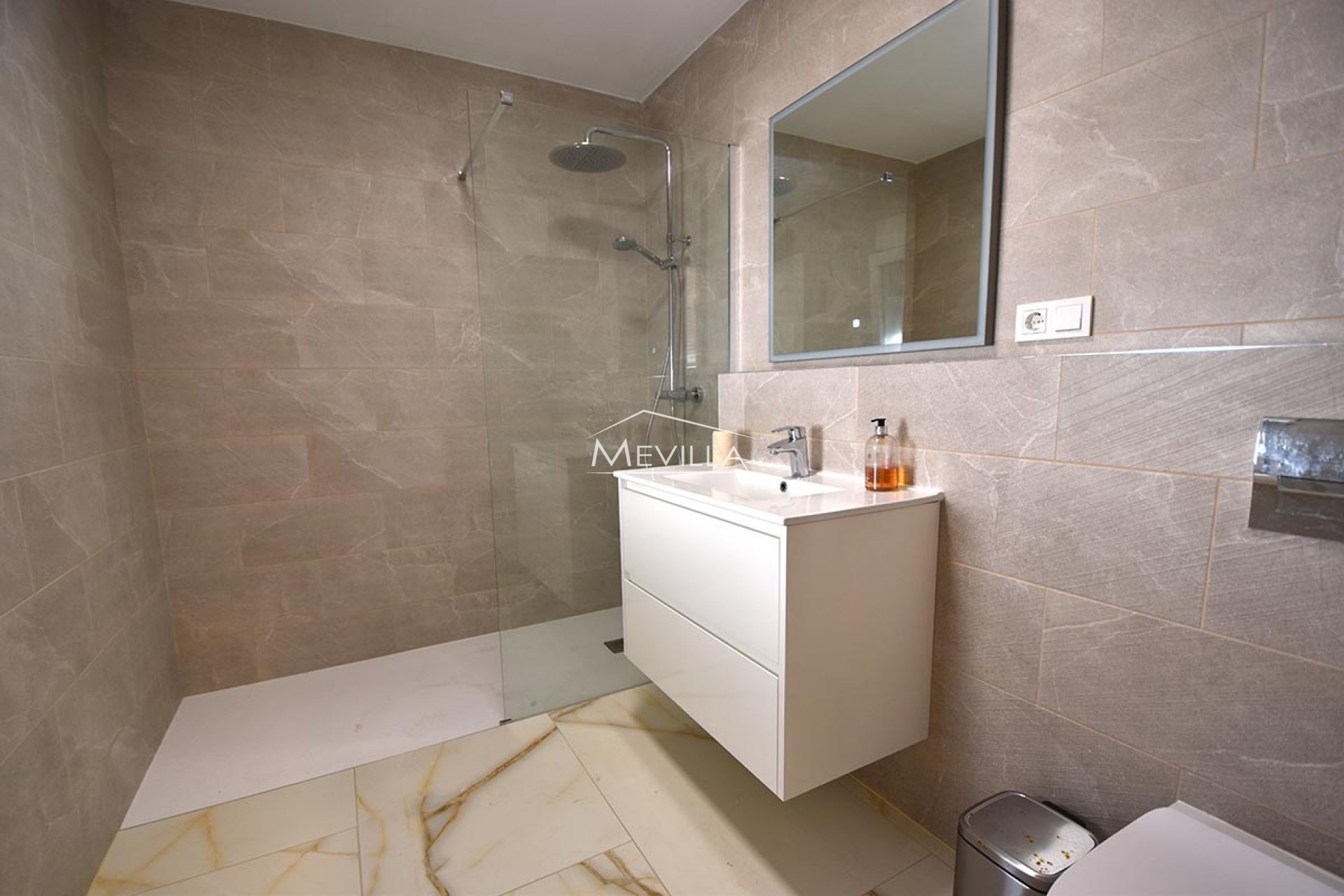 Reventas - Chalet / Villa - Orihuela Costa - Cabo Roig