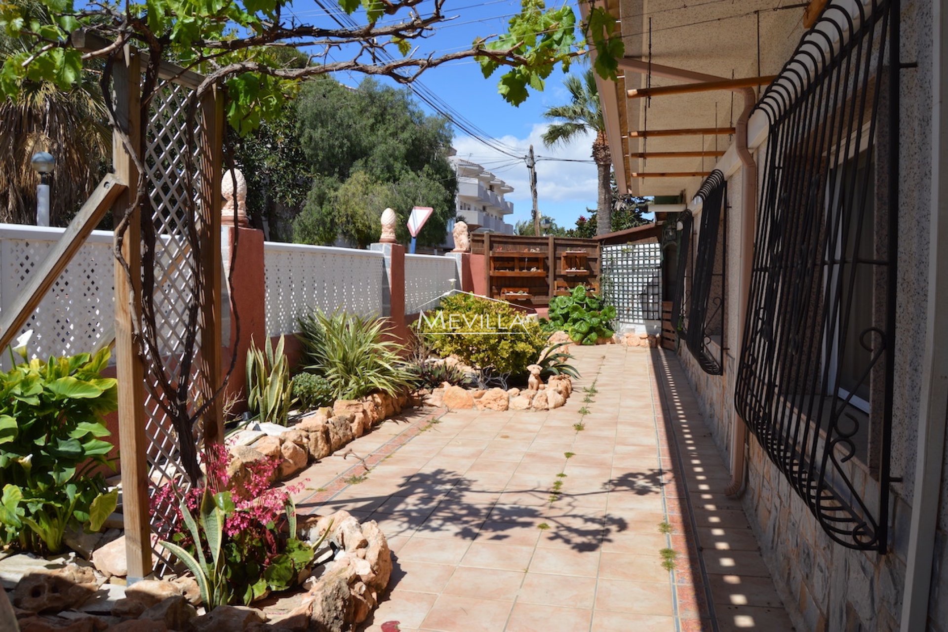 Reventas - Chalet / Villa - Orihuela Costa - Cabo Roig