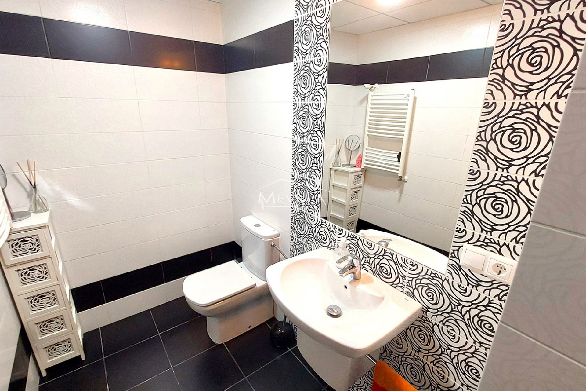 Reventas - Chalet / Villa - Orihuela Costa - Cabo Roig