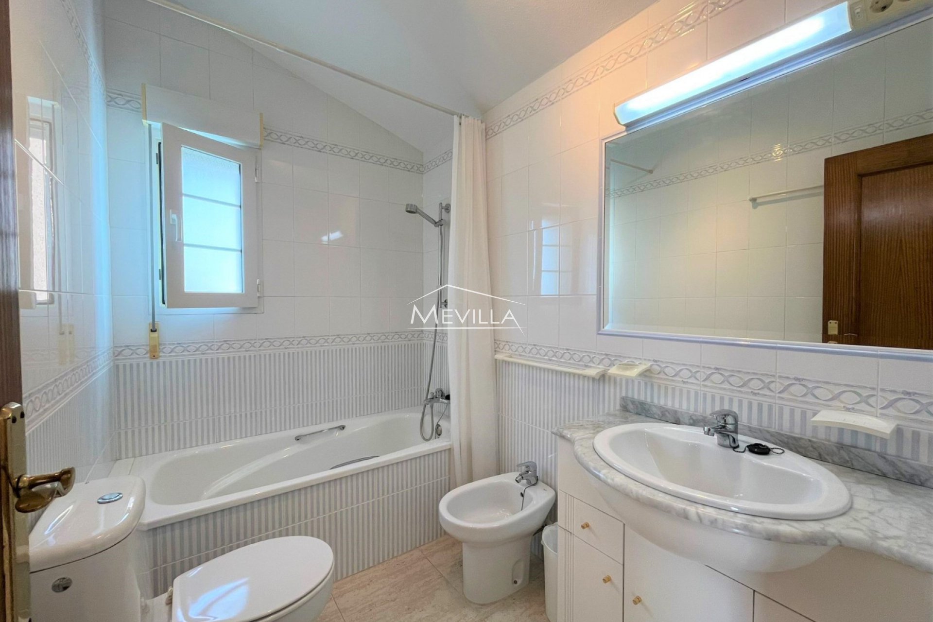Reventas - Chalet / Villa - Orihuela Costa - Cabo Roig