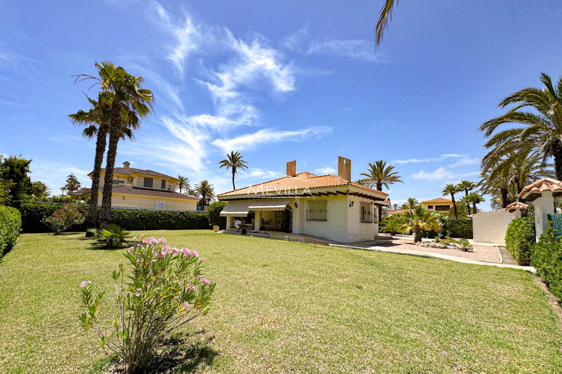 Reventas - Chalet / Villa - Orihuela Costa - Cabo Roig