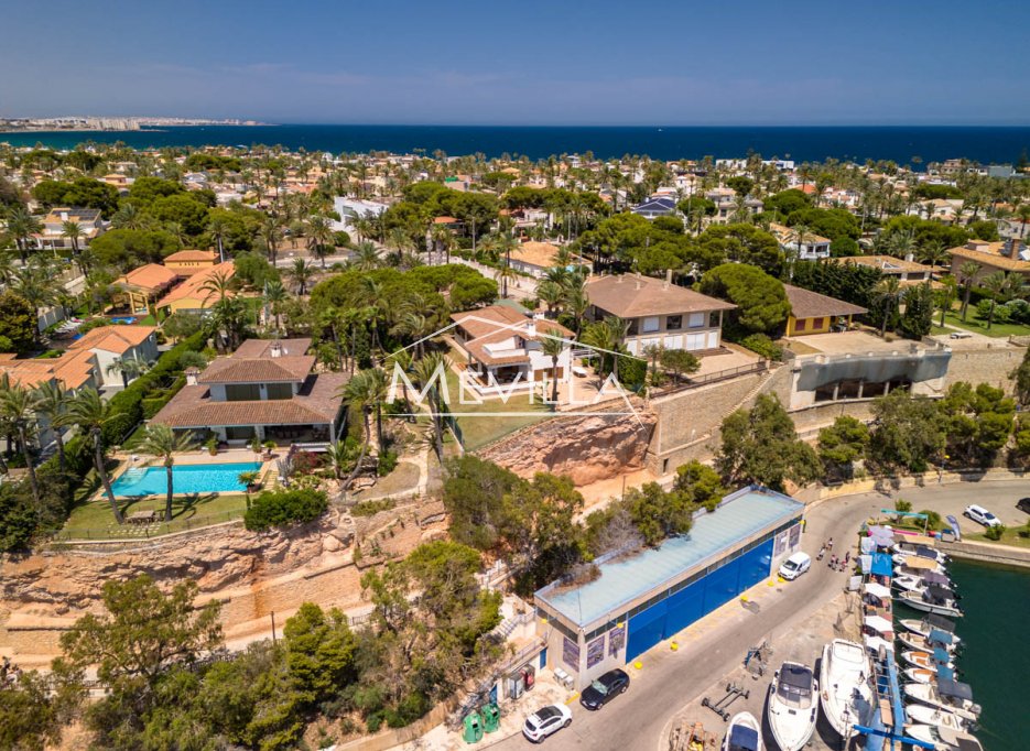 Reventas - Chalet / Villa - Orihuela Costa - Cabo Roig