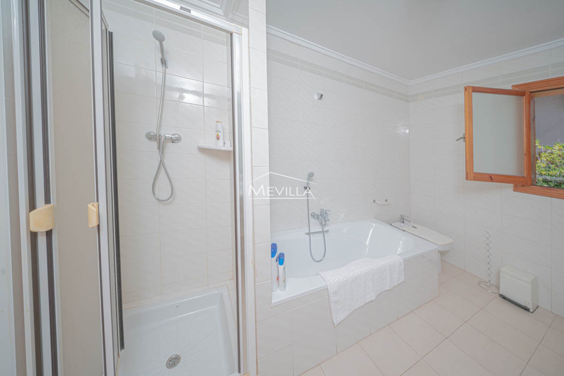 Reventas - Chalet / Villa - Orihuela Costa - Cabo Roig