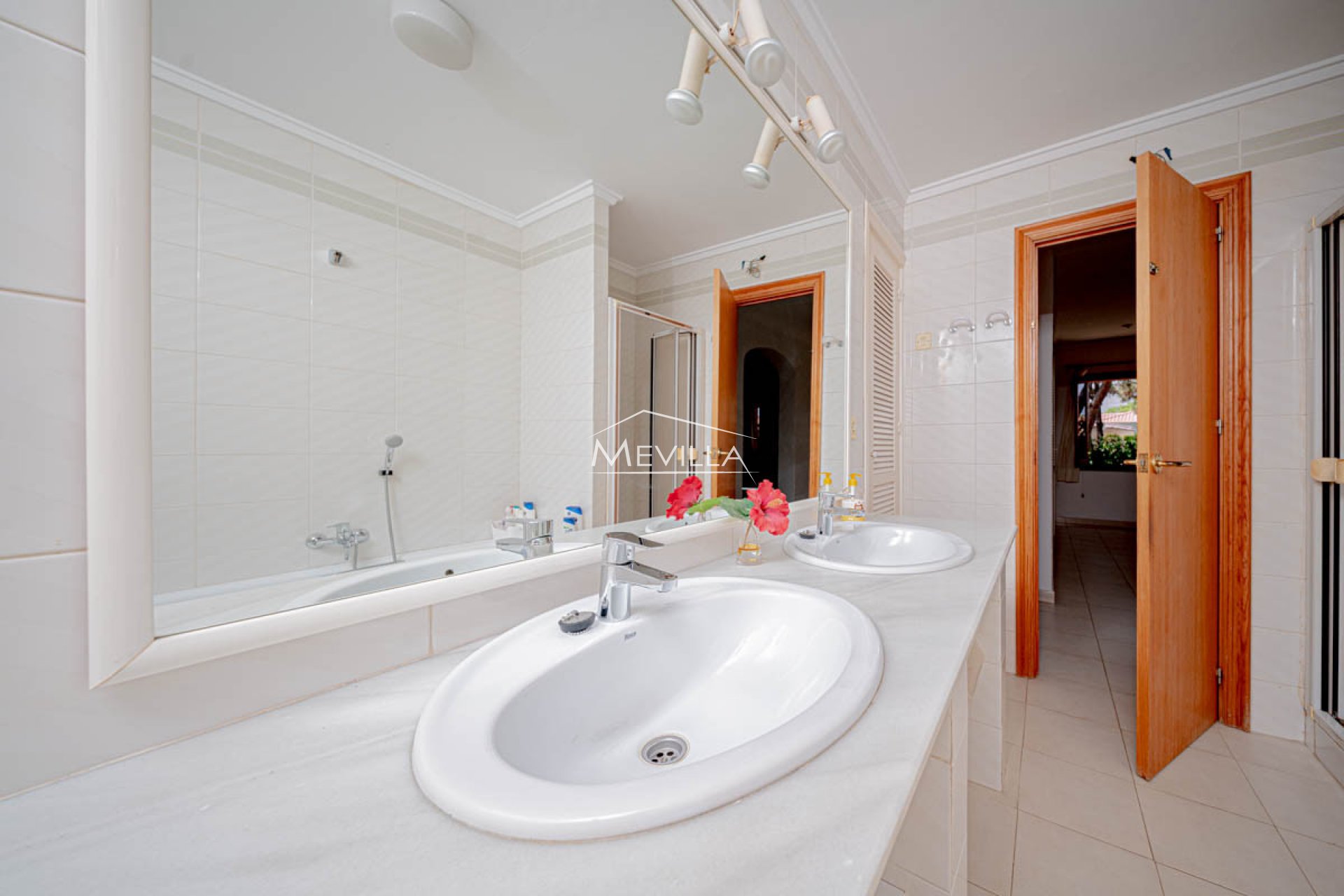 Reventas - Chalet / Villa - Orihuela Costa - Cabo Roig
