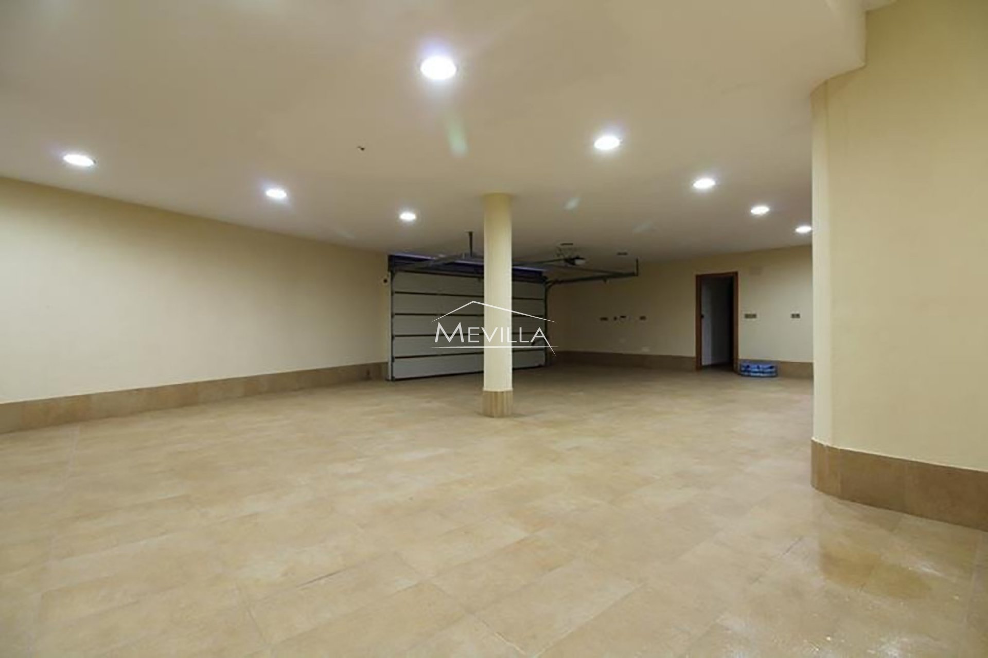 Reventas - Chalet / Villa - Orihuela Costa - Campoamor