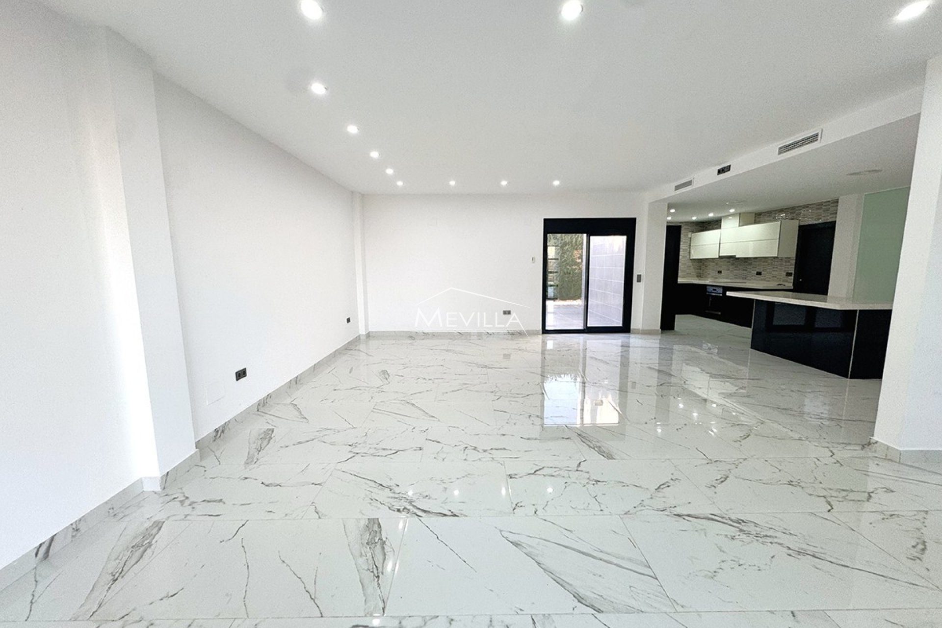 Reventas - Chalet / Villa - Orihuela Costa - Campoamor