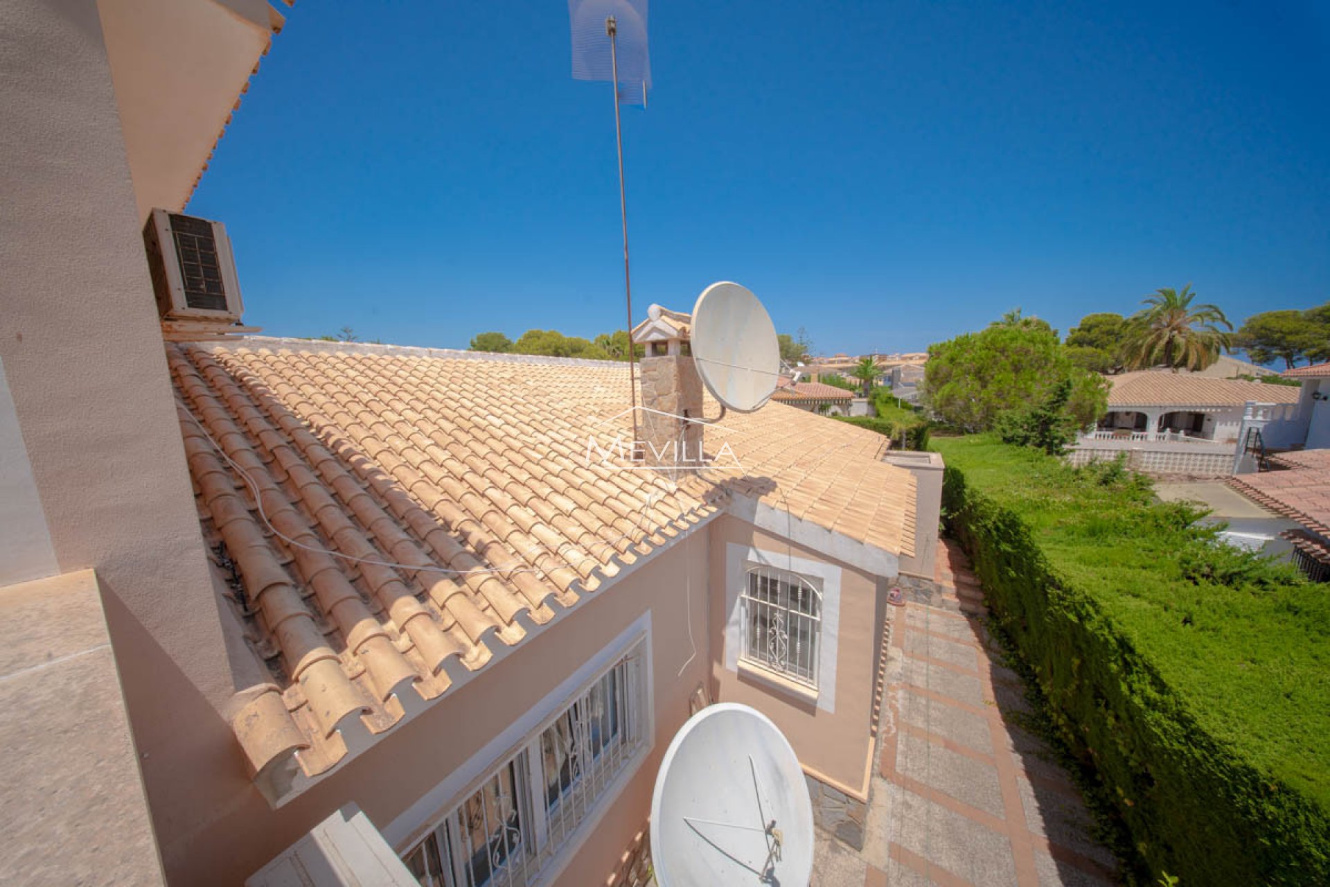 Reventas - Chalet / Villa - Orihuela Costa - Campoamor