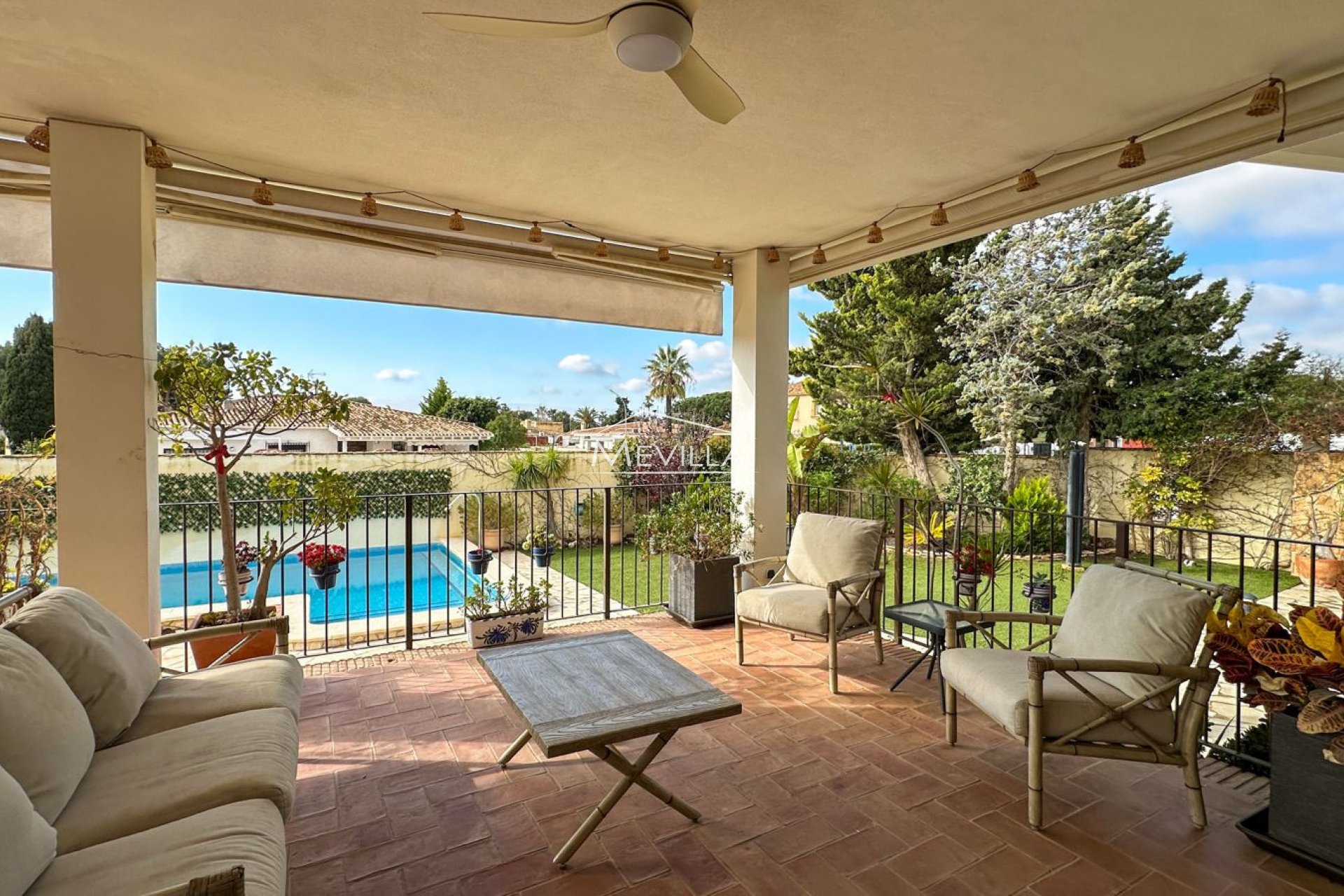 Reventas - Chalet / Villa - Orihuela Costa - Campoamor