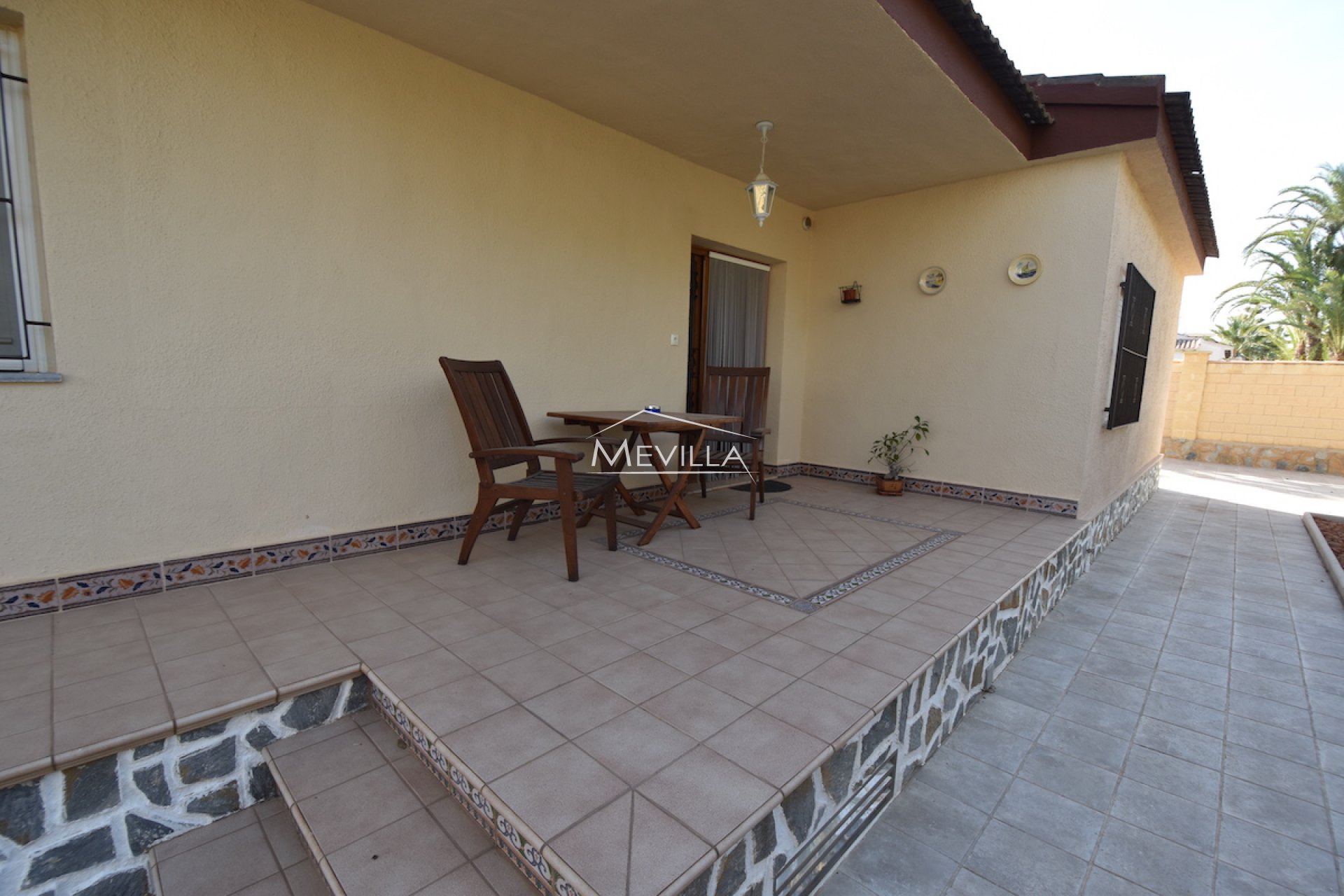 Reventas - Chalet / Villa - Orihuela Costa - La Zenia