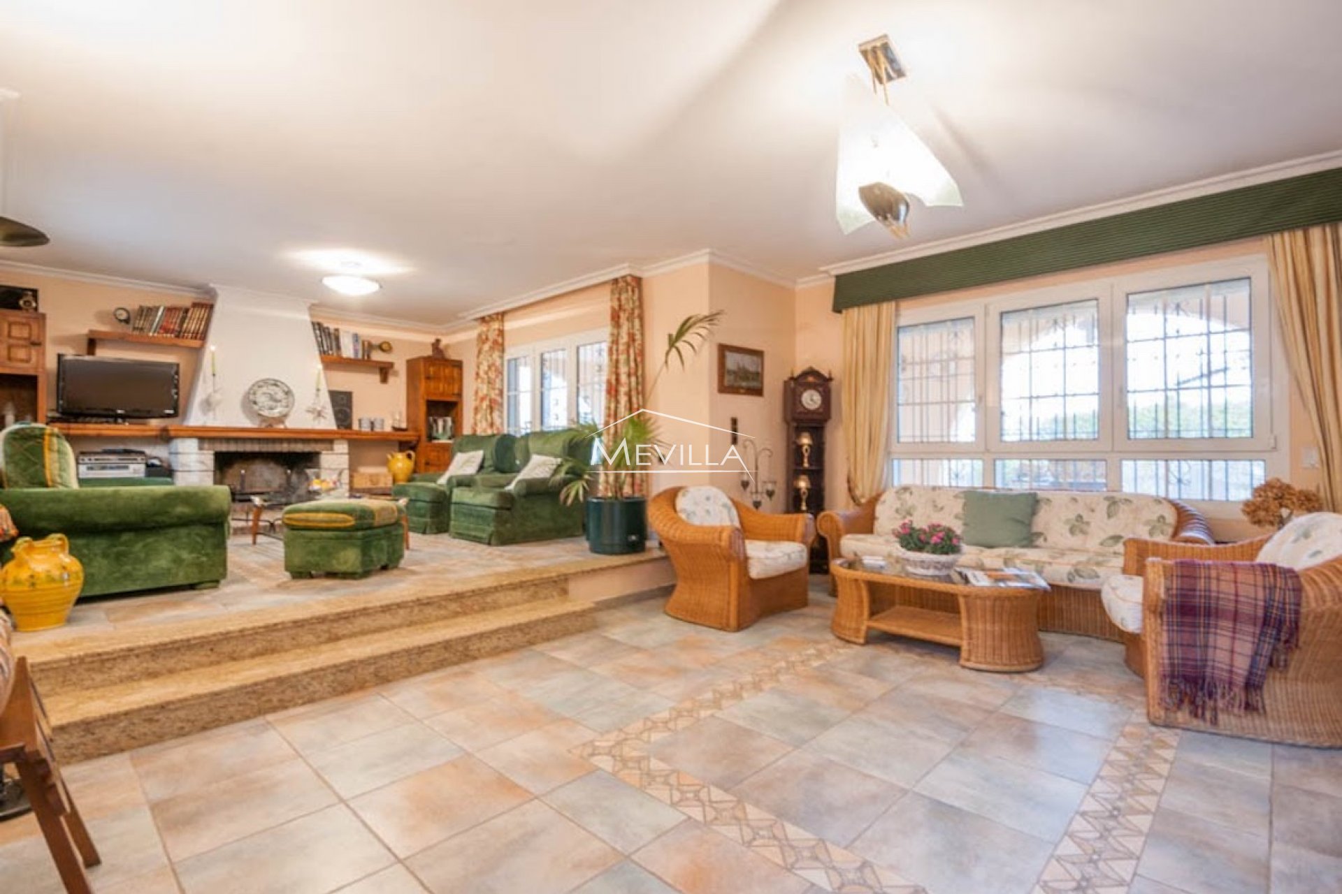 Reventas - Chalet / Villa - Orihuela Costa - La Zenia