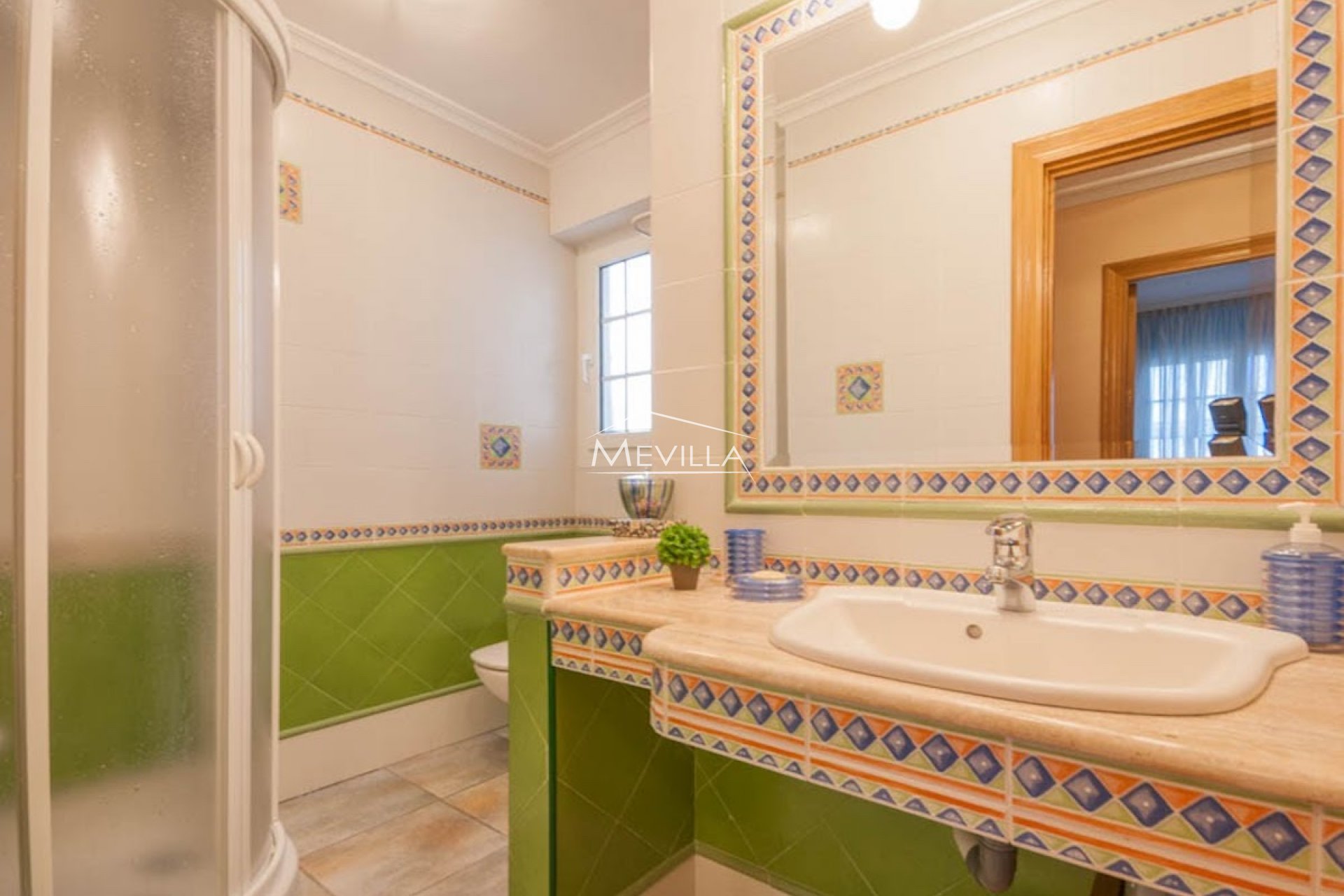 Reventas - Chalet / Villa - Orihuela Costa - La Zenia