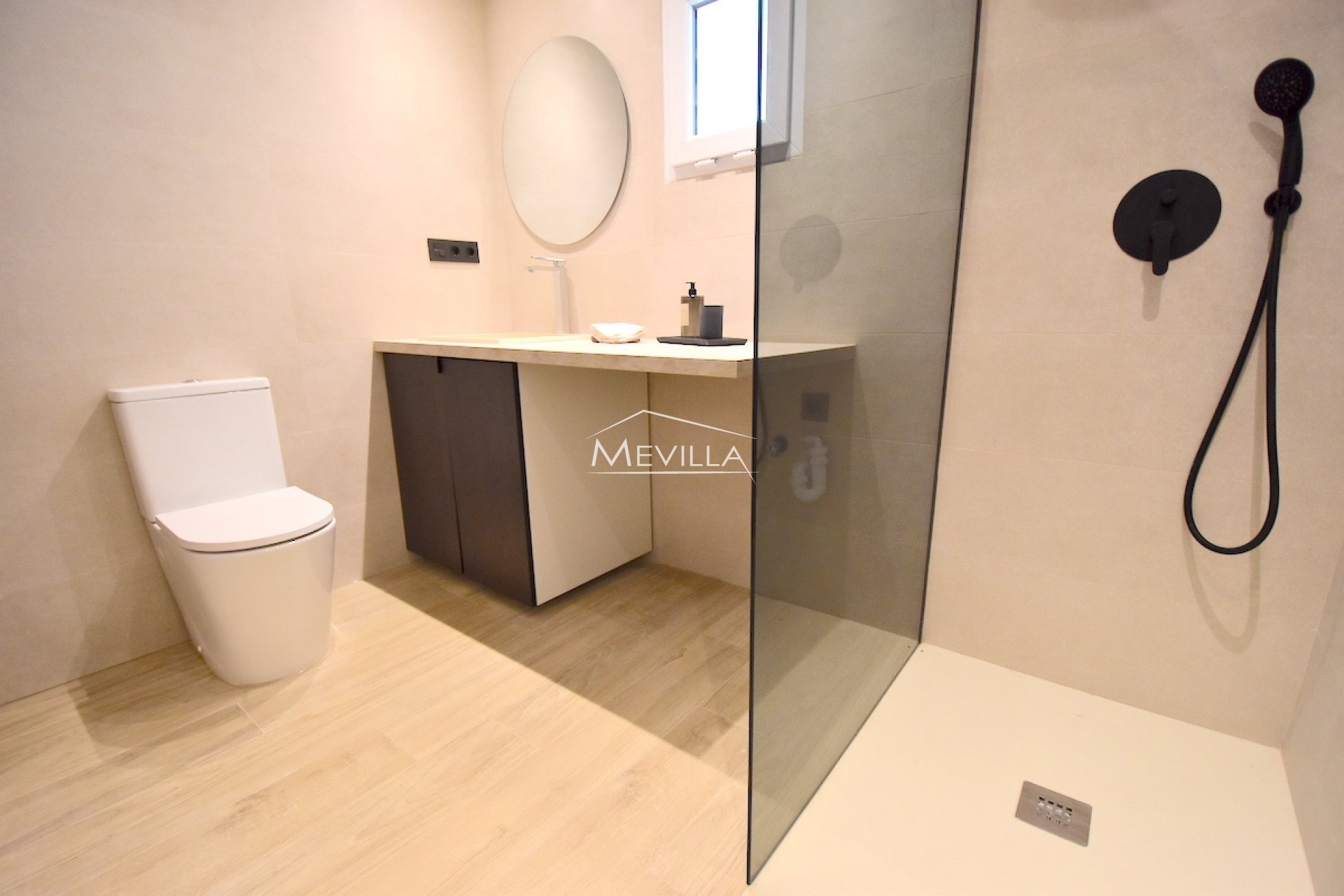 Reventas - Chalet / Villa - Orihuela Costa - La Zenia