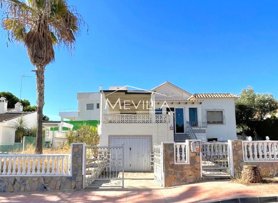 Reventas - Chalet / Villa - Orihuela Costa - La Zenia