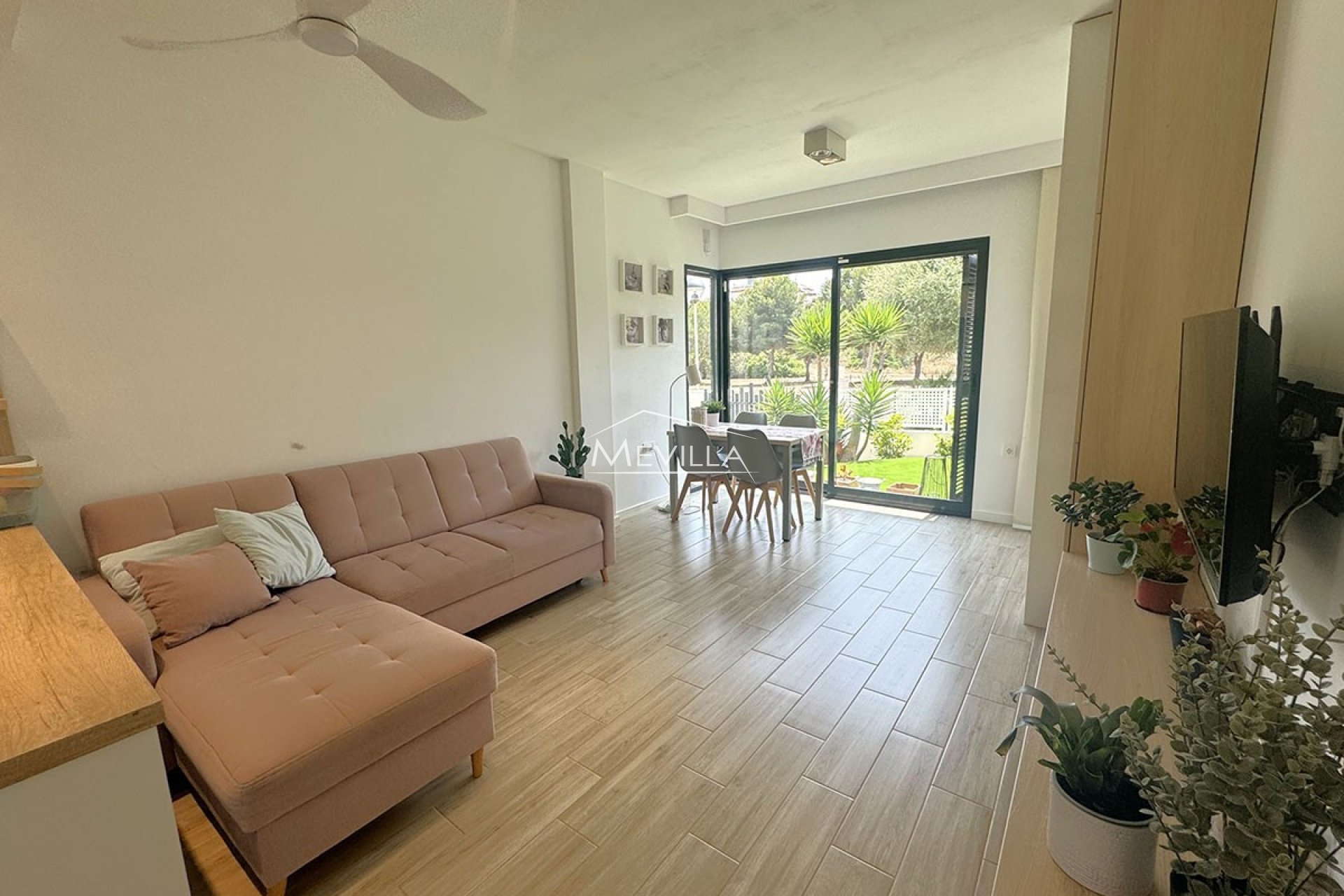 Reventas - Chalet / Villa - Orihuela Costa - La Zenia