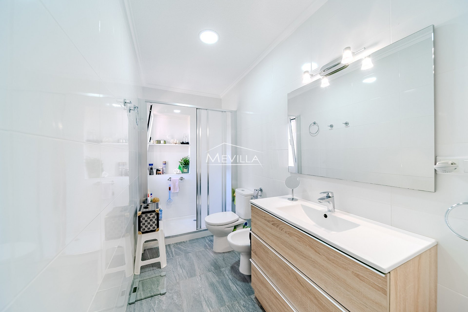 Reventas - Chalet / Villa - Orihuela Costa - La Zenia