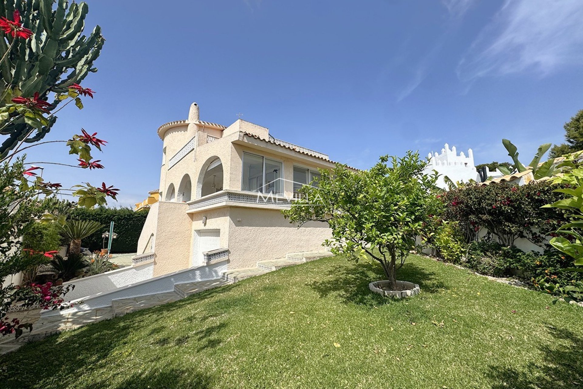 Reventas - Chalet / Villa - Orihuela Costa - La Zenia