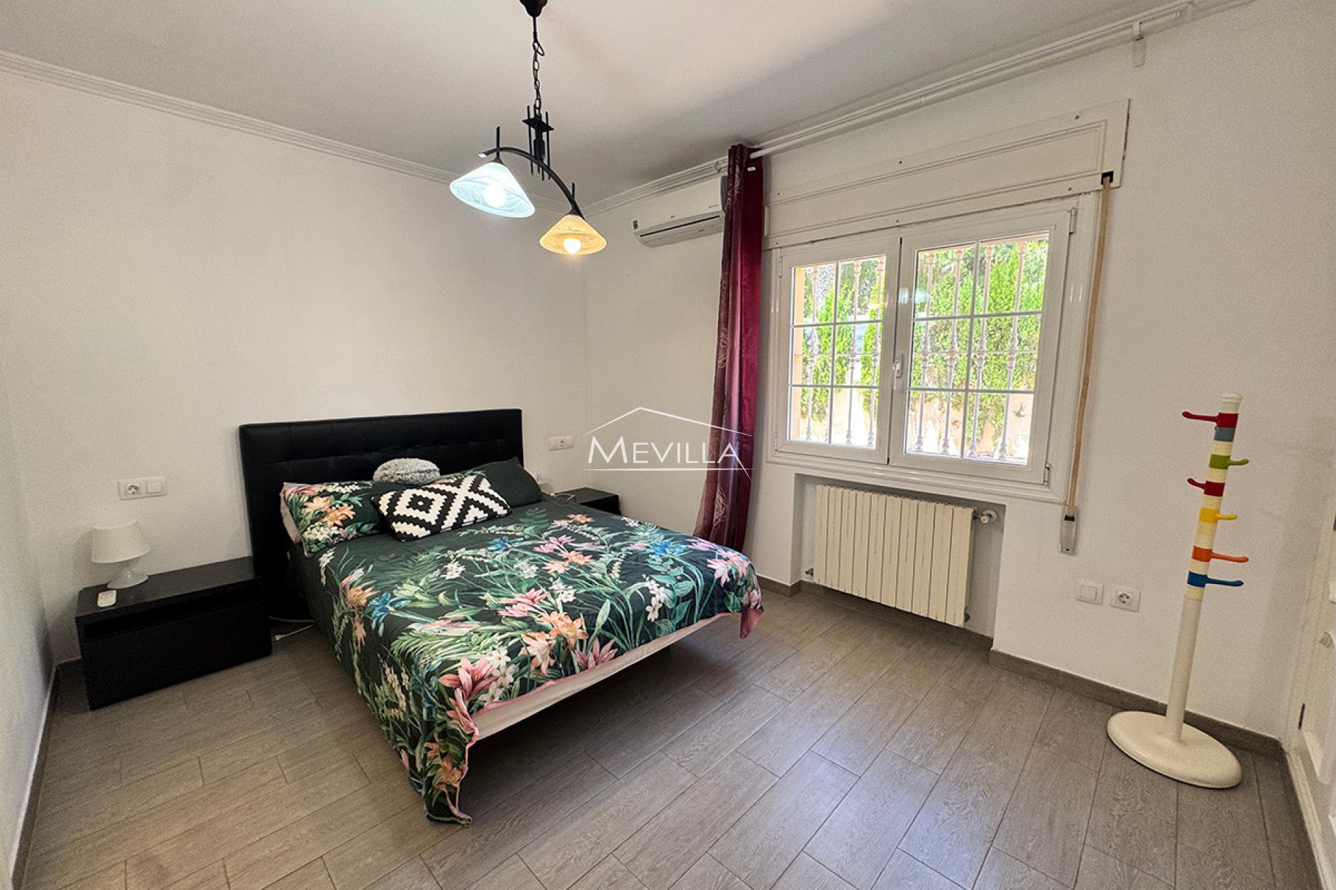 Reventas - Chalet / Villa - Orihuela Costa - La Zenia