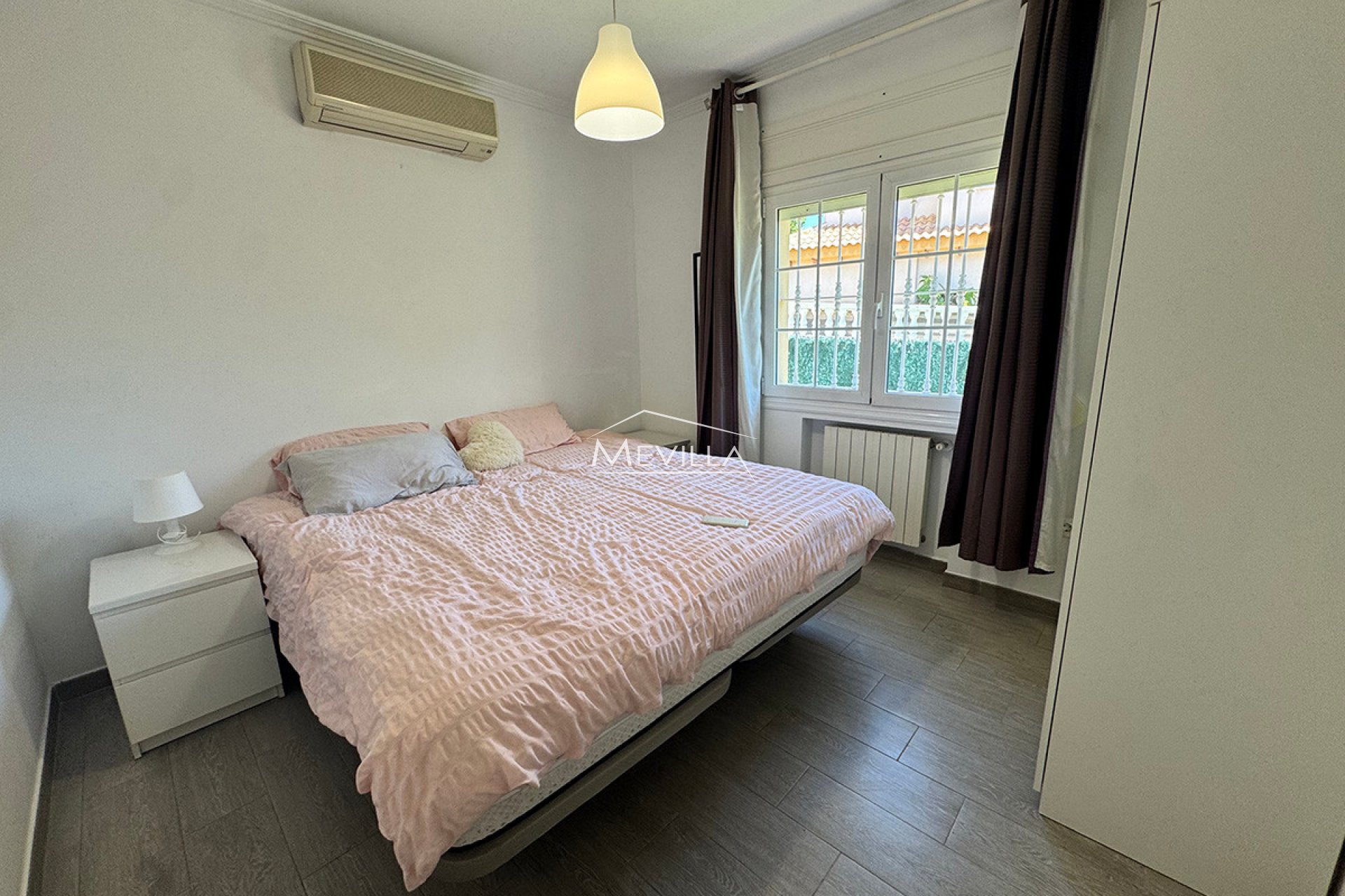 Reventas - Chalet / Villa - Orihuela Costa - La Zenia